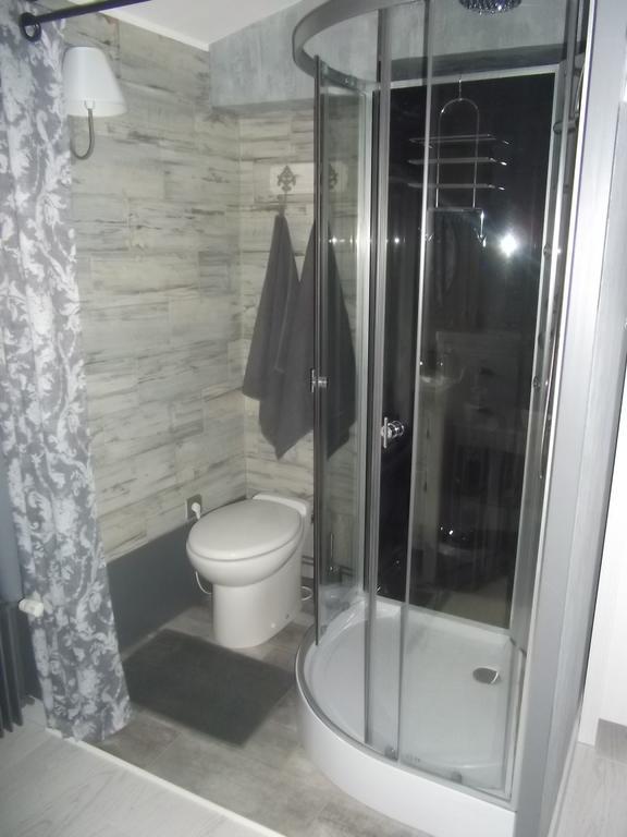 Au Vieux Logis 63 Bed and Breakfast Saint-Rémy-sur-Durolle Εξωτερικό φωτογραφία