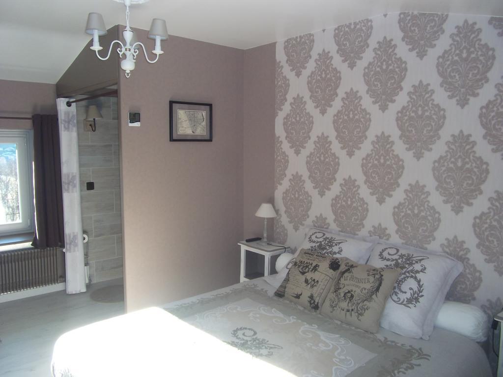 Au Vieux Logis 63 Bed and Breakfast Saint-Rémy-sur-Durolle Εξωτερικό φωτογραφία