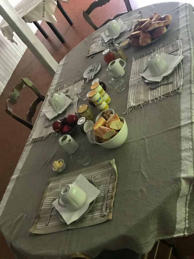 Au Vieux Logis 63 Bed and Breakfast Saint-Rémy-sur-Durolle Εξωτερικό φωτογραφία